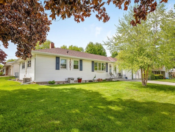 2509 9th, MONROE, Wisconsin 53566, 3 Bedrooms Bedrooms, ,1 BathroomBathrooms,House,For Sale,9th,202602763