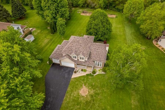 8833 West Ridge, BELVIDERE, Illinois 61008, 4 Bedrooms Bedrooms, ,2 BathroomsBathrooms,House,For Sale,West Ridge,202602764