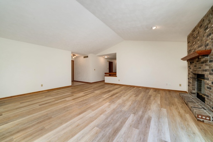 1616 Highridge, ROCKFORD, Illinois 61108, 3 Bedrooms Bedrooms, ,2 BathroomsBathrooms,House,For Sale,Highridge,202602765