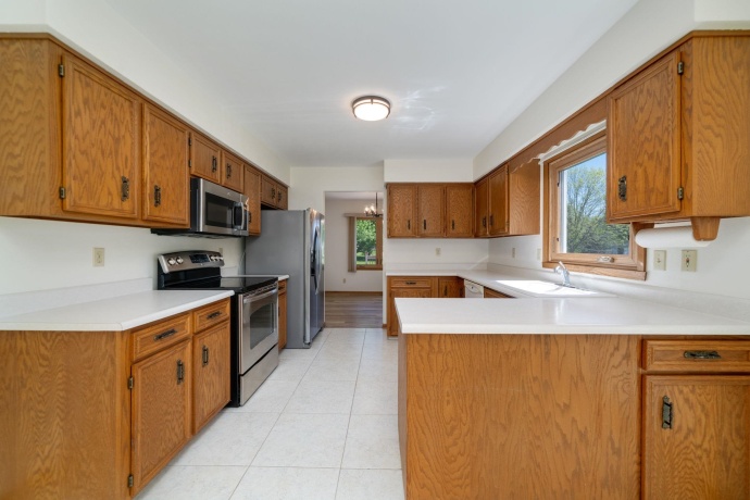 1616 Highridge, ROCKFORD, Illinois 61108, 3 Bedrooms Bedrooms, ,2 BathroomsBathrooms,House,For Sale,Highridge,202602765