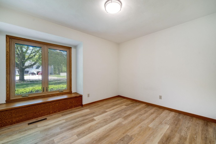 1616 Highridge, ROCKFORD, Illinois 61108, 3 Bedrooms Bedrooms, ,2 BathroomsBathrooms,House,For Sale,Highridge,202602765
