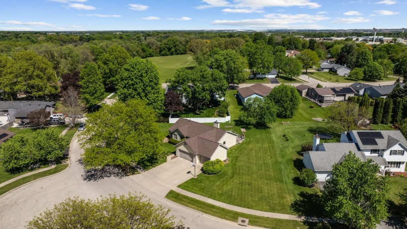 1616 Highridge, ROCKFORD, Illinois 61108, 3 Bedrooms Bedrooms, ,2 BathroomsBathrooms,House,For Sale,Highridge,202602765