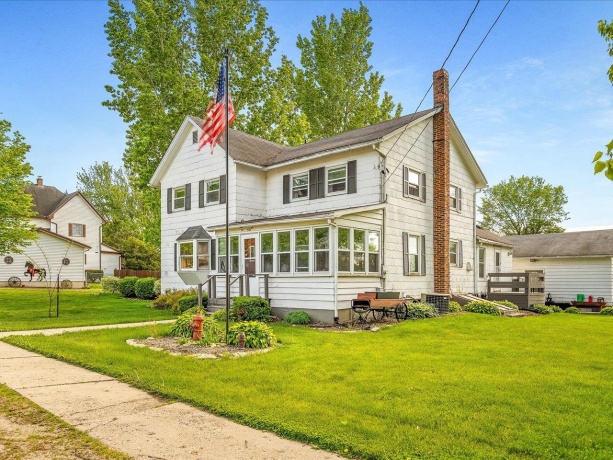 501 Water, WARREN, Illinois 61087, 4 Bedrooms Bedrooms, ,2 BathroomsBathrooms,House,For Sale,Water,202602766