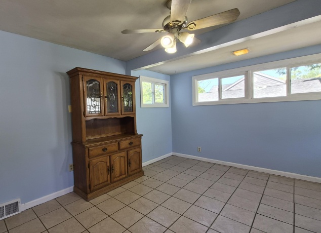 620 wayne, MACHESNEY PARK, Illinois 61115, 4 Bedrooms Bedrooms, ,1 BathroomBathrooms,House,For Sale,wayne,202602768