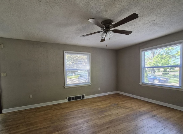 620 wayne, MACHESNEY PARK, Illinois 61115, 4 Bedrooms Bedrooms, ,1 BathroomBathrooms,House,For Sale,wayne,202602768