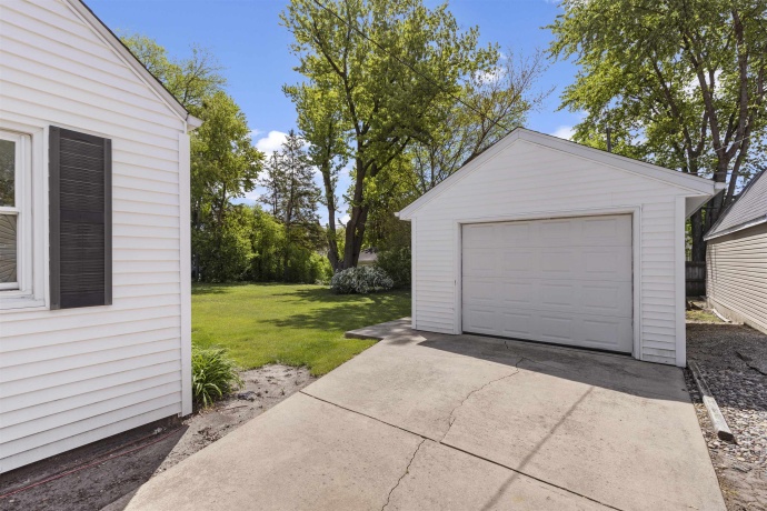 3107 BARRINGTON, ROCKFORD, Illinois 61107, 3 Bedrooms Bedrooms, ,1 BathroomBathrooms,House,For Sale,BARRINGTON,202602771