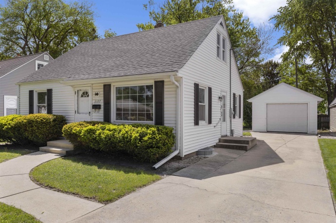 3107 BARRINGTON, ROCKFORD, Illinois 61107, 3 Bedrooms Bedrooms, ,1 BathroomBathrooms,House,For Sale,BARRINGTON,202602771