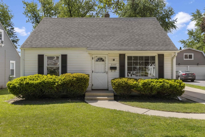 3107 BARRINGTON, ROCKFORD, Illinois 61107, 3 Bedrooms Bedrooms, ,1 BathroomBathrooms,House,For Sale,BARRINGTON,202602771