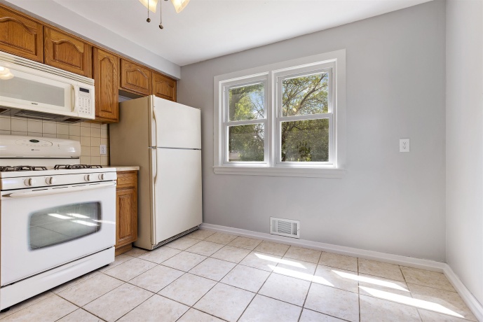 3107 BARRINGTON, ROCKFORD, Illinois 61107, 3 Bedrooms Bedrooms, ,1 BathroomBathrooms,House,For Sale,BARRINGTON,202602771