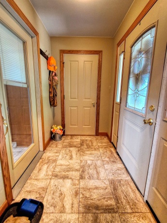 7009 Pearl City, FREEPORT, Illinois 61032, 3 Bedrooms Bedrooms, ,1 BathroomBathrooms,House,For Sale,Pearl City,202602774