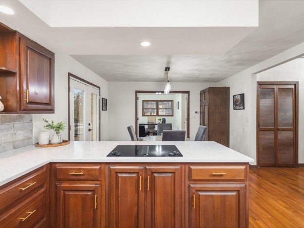 1927 Baintree, LAKE SUMMERSET, Illinois 61019, 4 Bedrooms Bedrooms, ,3 BathroomsBathrooms,House,For Sale,Baintree,202602775