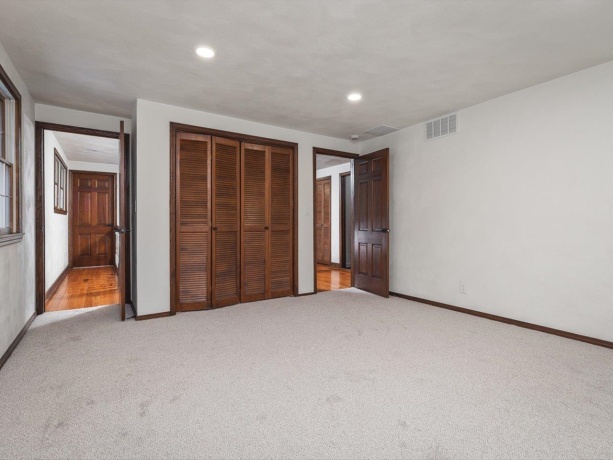 1927 Baintree, LAKE SUMMERSET, Illinois 61019, 4 Bedrooms Bedrooms, ,3 BathroomsBathrooms,House,For Sale,Baintree,202602775
