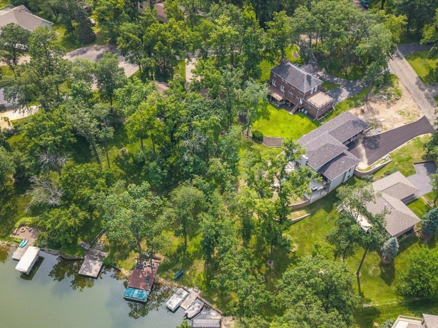 1927 Baintree, LAKE SUMMERSET, Illinois 61019, 4 Bedrooms Bedrooms, ,3 BathroomsBathrooms,House,For Sale,Baintree,202602775