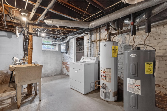 1423 7th, ROCKFORD, Illinois 61104, ,2 Units,For Sale,7th,202602779