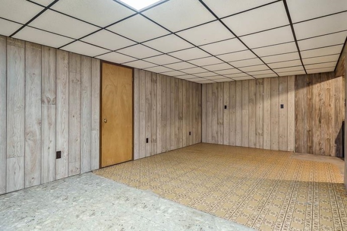 320 MARSHALL, BELVIDERE, Illinois 61008, 3 Bedrooms Bedrooms, ,1 BathroomBathrooms,House,For Sale,MARSHALL,202602776