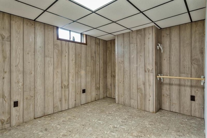 320 MARSHALL, BELVIDERE, Illinois 61008, 3 Bedrooms Bedrooms, ,1 BathroomBathrooms,House,For Sale,MARSHALL,202602776