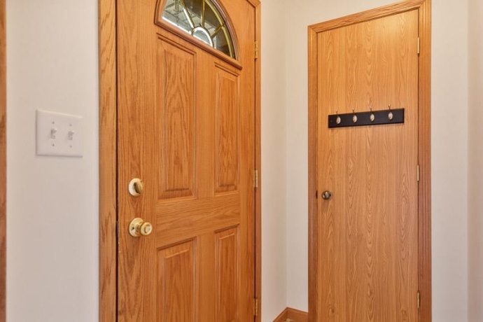 320 MARSHALL, BELVIDERE, Illinois 61008, 3 Bedrooms Bedrooms, ,1 BathroomBathrooms,House,For Sale,MARSHALL,202602776