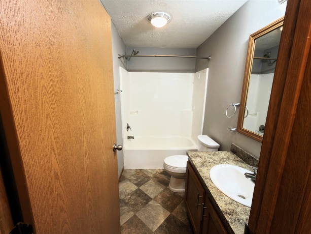 498 Park, BELVIDERE, Illinois 61008, 3 Bedrooms Bedrooms, ,2 BathroomsBathrooms,House,For Sale,Park,202602778