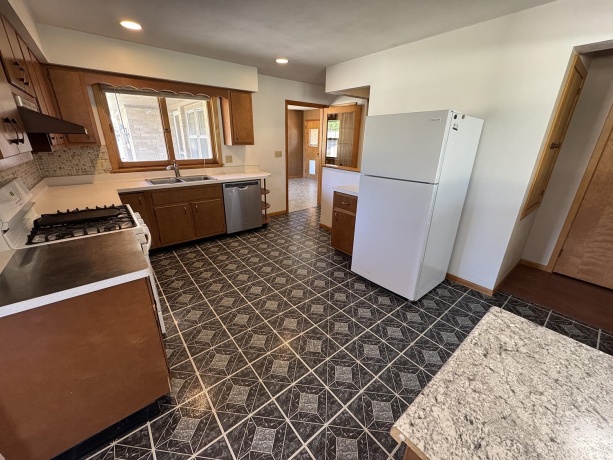 401 Ridge, SHANNON, Illinois 61078, 2 Bedrooms Bedrooms, ,2 BathroomsBathrooms,House,For Sale,Ridge,202602781