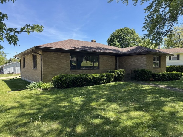 401 Ridge, SHANNON, Illinois 61078, 2 Bedrooms Bedrooms, ,2 BathroomsBathrooms,House,For Sale,Ridge,202602781