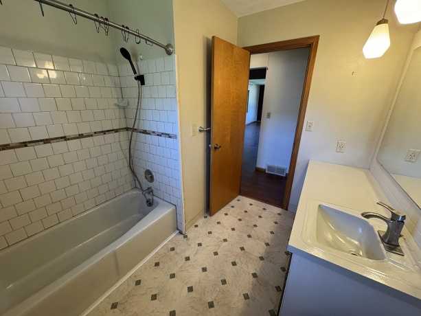 401 Ridge, SHANNON, Illinois 61078, 2 Bedrooms Bedrooms, ,2 BathroomsBathrooms,House,For Sale,Ridge,202602781