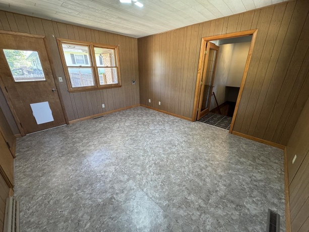 401 Ridge, SHANNON, Illinois 61078, 2 Bedrooms Bedrooms, ,2 BathroomsBathrooms,House,For Sale,Ridge,202602781