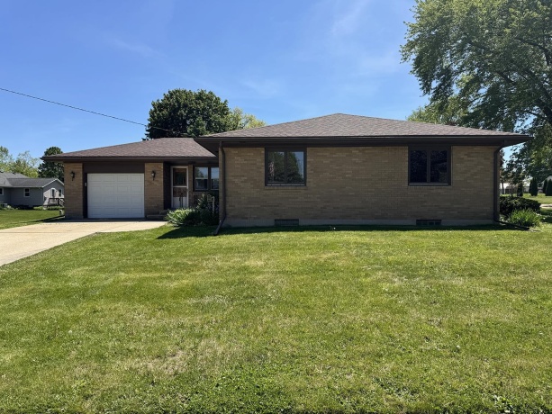 401 Ridge, SHANNON, Illinois 61078, 2 Bedrooms Bedrooms, ,2 BathroomsBathrooms,House,For Sale,Ridge,202602781