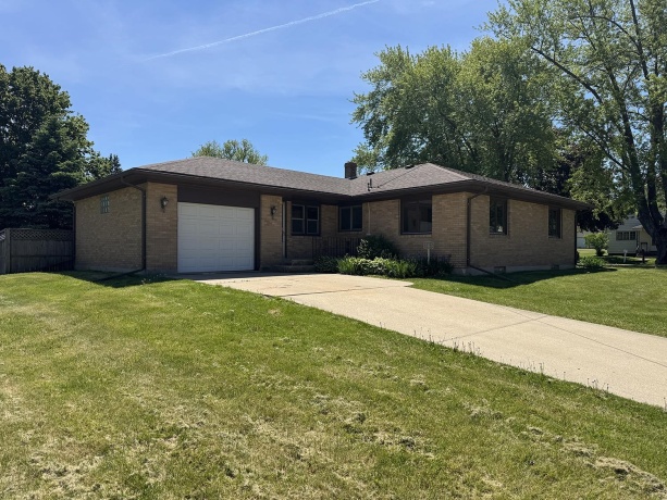 401 Ridge, SHANNON, Illinois 61078, 2 Bedrooms Bedrooms, ,2 BathroomsBathrooms,House,For Sale,Ridge,202602781