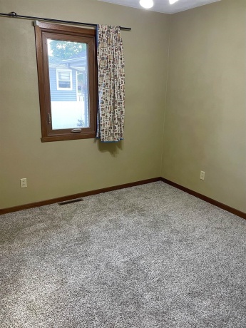 618 Macomb, BELVIDERE, Illinois 61008, 3 Bedrooms Bedrooms, ,2 BathroomsBathrooms,House,For Sale,Macomb,202602784