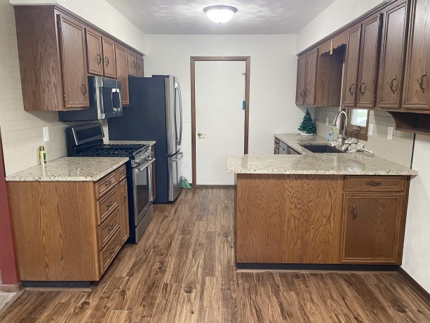 618 Macomb, BELVIDERE, Illinois 61008, 3 Bedrooms Bedrooms, ,2 BathroomsBathrooms,House,For Sale,Macomb,202602784
