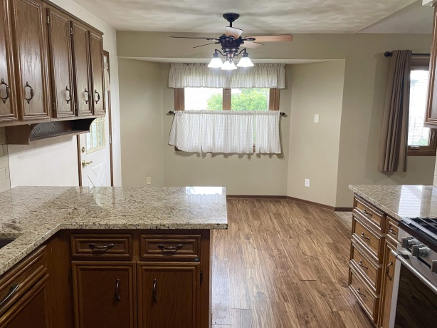 618 Macomb, BELVIDERE, Illinois 61008, 3 Bedrooms Bedrooms, ,2 BathroomsBathrooms,House,For Sale,Macomb,202602784