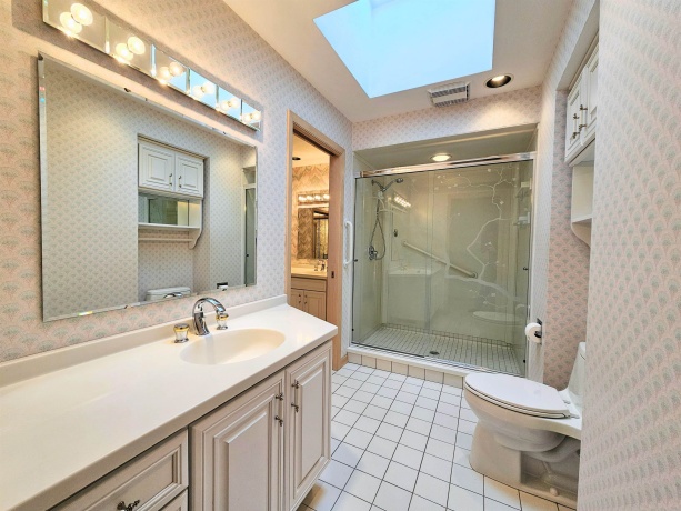 522 Sunrise, ROCKFORD, Illinois 61107, 2 Bedrooms Bedrooms, ,1 BathroomBathrooms,House,For Sale,Sunrise,202602785