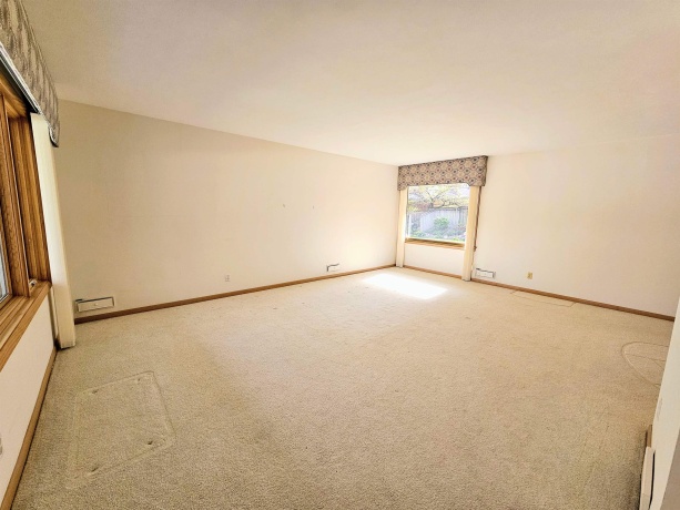 522 Sunrise, ROCKFORD, Illinois 61107, 2 Bedrooms Bedrooms, ,1 BathroomBathrooms,House,For Sale,Sunrise,202602785
