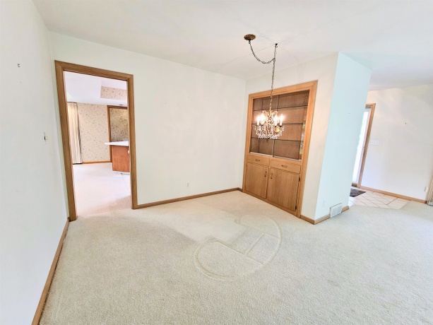 522 Sunrise, ROCKFORD, Illinois 61107, 2 Bedrooms Bedrooms, ,1 BathroomBathrooms,House,For Sale,Sunrise,202602785