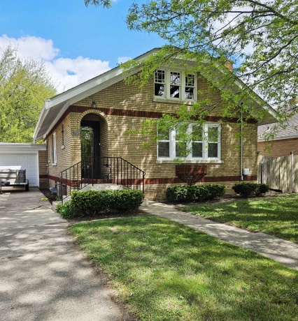 1707 Grant, ROCKFORD, Illinois 61103, 2 Bedrooms Bedrooms, ,1 BathroomBathrooms,House,For Sale,Grant,202602786