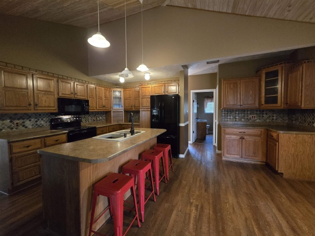 210 Morris, MORRISON, Illinois 61270, 3 Bedrooms Bedrooms, ,2 BathroomsBathrooms,House,For Sale,Morris,202602788