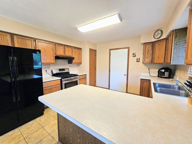6090 Chatsworth, ROCKFORD, Illinois 61109, 3 Bedrooms Bedrooms, ,2 BathroomsBathrooms,House,For Sale,Chatsworth,202602790