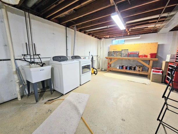 6090 Chatsworth, ROCKFORD, Illinois 61109, 3 Bedrooms Bedrooms, ,2 BathroomsBathrooms,House,For Sale,Chatsworth,202602790
