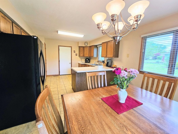 6090 Chatsworth, ROCKFORD, Illinois 61109, 3 Bedrooms Bedrooms, ,2 BathroomsBathrooms,House,For Sale,Chatsworth,202602790