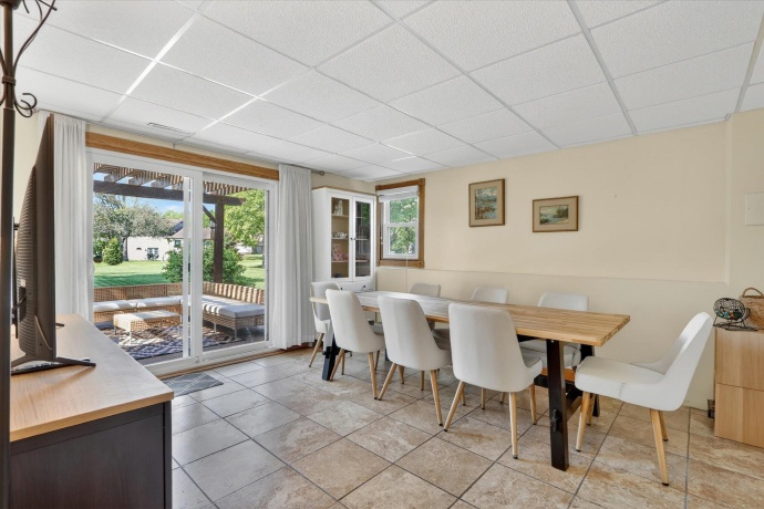 148 Sandhurst, ROCKTON, Illinois 61072, 3 Bedrooms Bedrooms, ,2 BathroomsBathrooms,House,For Sale,Sandhurst,202602792