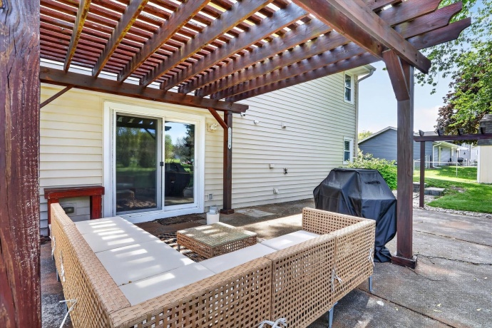 148 Sandhurst, ROCKTON, Illinois 61072, 3 Bedrooms Bedrooms, ,2 BathroomsBathrooms,House,For Sale,Sandhurst,202602792