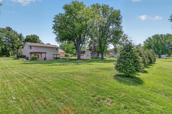 148 Sandhurst, ROCKTON, Illinois 61072, 3 Bedrooms Bedrooms, ,2 BathroomsBathrooms,House,For Sale,Sandhurst,202602792