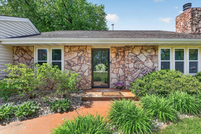 148 Sandhurst, ROCKTON, Illinois 61072, 3 Bedrooms Bedrooms, ,2 BathroomsBathrooms,House,For Sale,Sandhurst,202602792