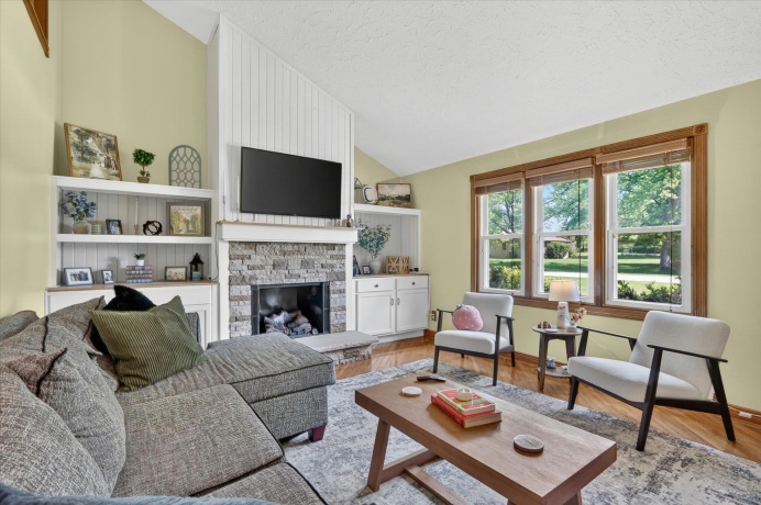 148 Sandhurst, ROCKTON, Illinois 61072, 3 Bedrooms Bedrooms, ,2 BathroomsBathrooms,House,For Sale,Sandhurst,202602792