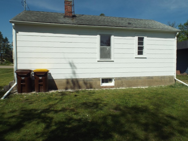 608 Maple, LENA, Illinois 61048, 1 Bedroom Bedrooms, ,House,For Sale,Maple,202602793