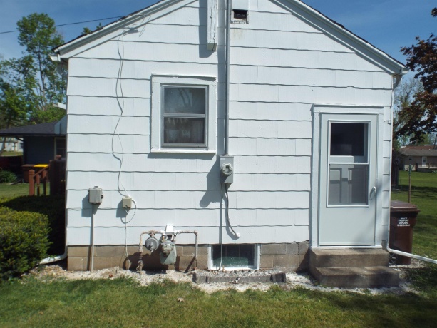 608 Maple, LENA, Illinois 61048, 1 Bedroom Bedrooms, ,House,For Sale,Maple,202602793