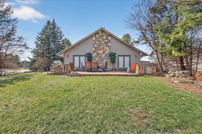5992 Palisades, ROCKFORD, Illinois 61109, 5 Bedrooms Bedrooms, ,3 BathroomsBathrooms,House,For Sale,Palisades,202601710