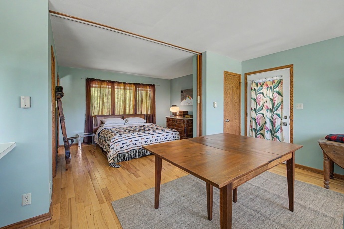 11620 Charles, MOUNT CARROLL, Illinois 61053, 5 Bedrooms Bedrooms, ,5 BathroomsBathrooms,House,For Sale,Charles,202602795