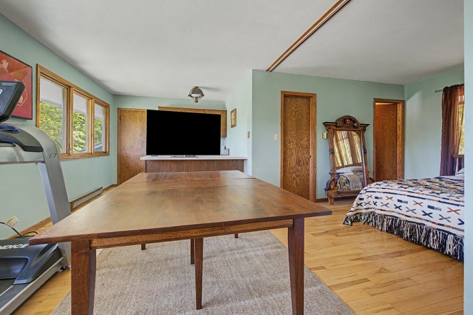11620 Charles, MOUNT CARROLL, Illinois 61053, 5 Bedrooms Bedrooms, ,5 BathroomsBathrooms,House,For Sale,Charles,202602795