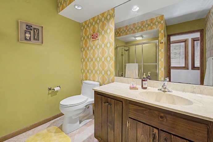 11620 Charles, MOUNT CARROLL, Illinois 61053, 5 Bedrooms Bedrooms, ,5 BathroomsBathrooms,House,For Sale,Charles,202602795